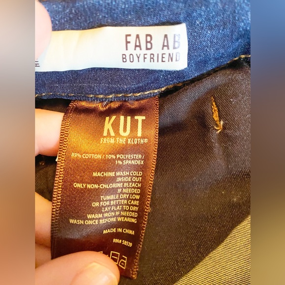 Kut from the Kloth Fab AB High Rise Distressed Boyfriend - Picture 10 of 10